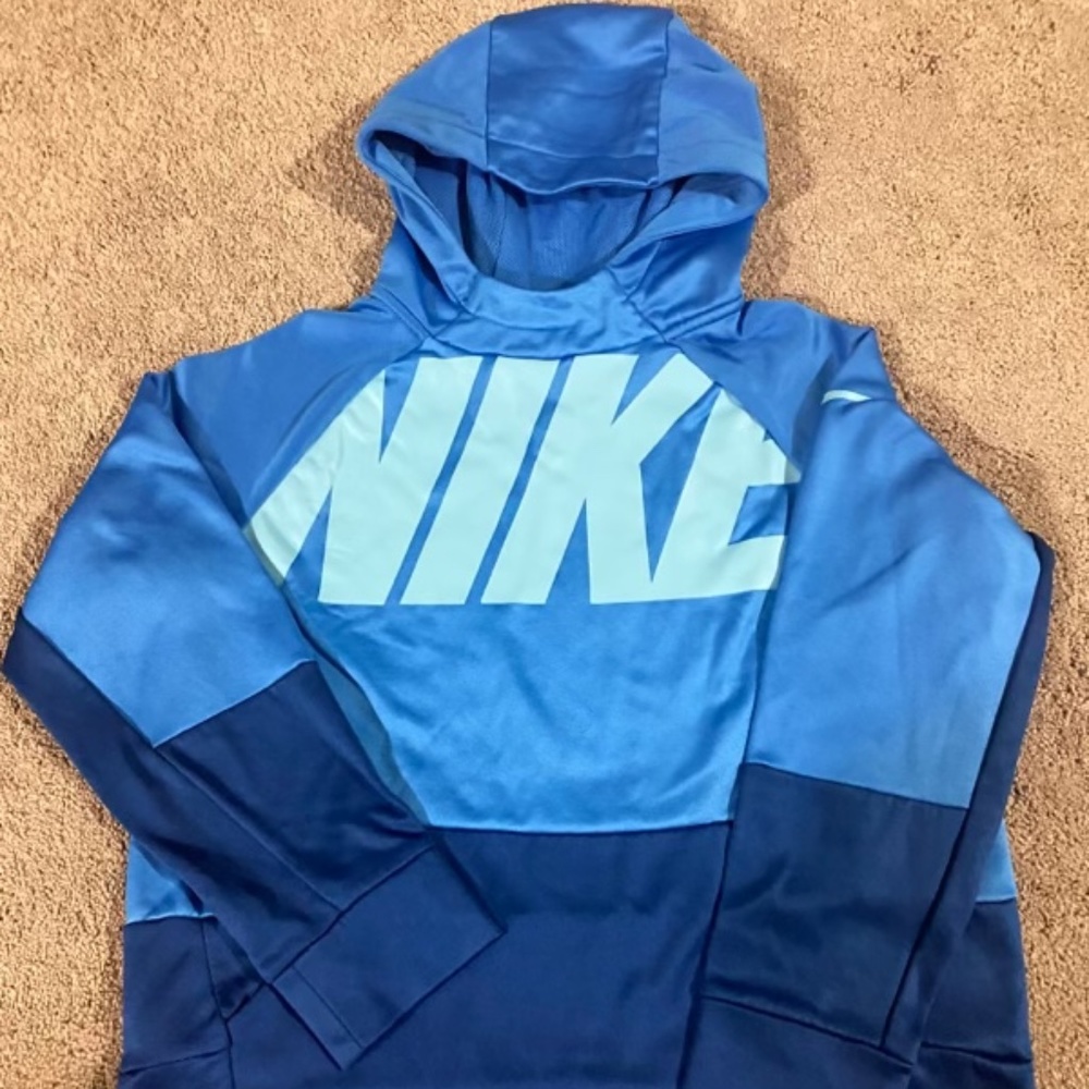 Nike DRI-FIT sweater